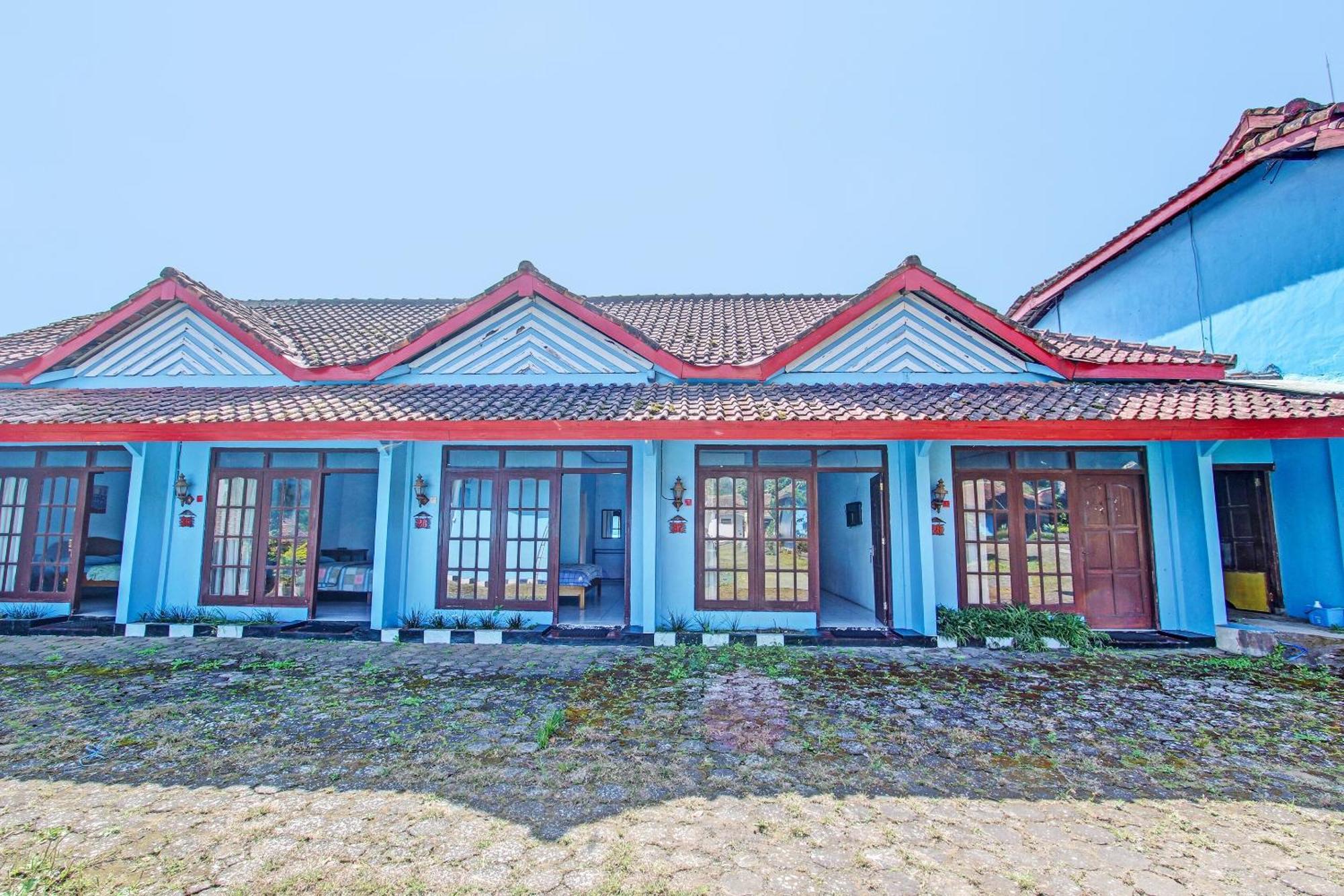 Hotel OYO 91644 Loka Hause Salatiga Exterior foto