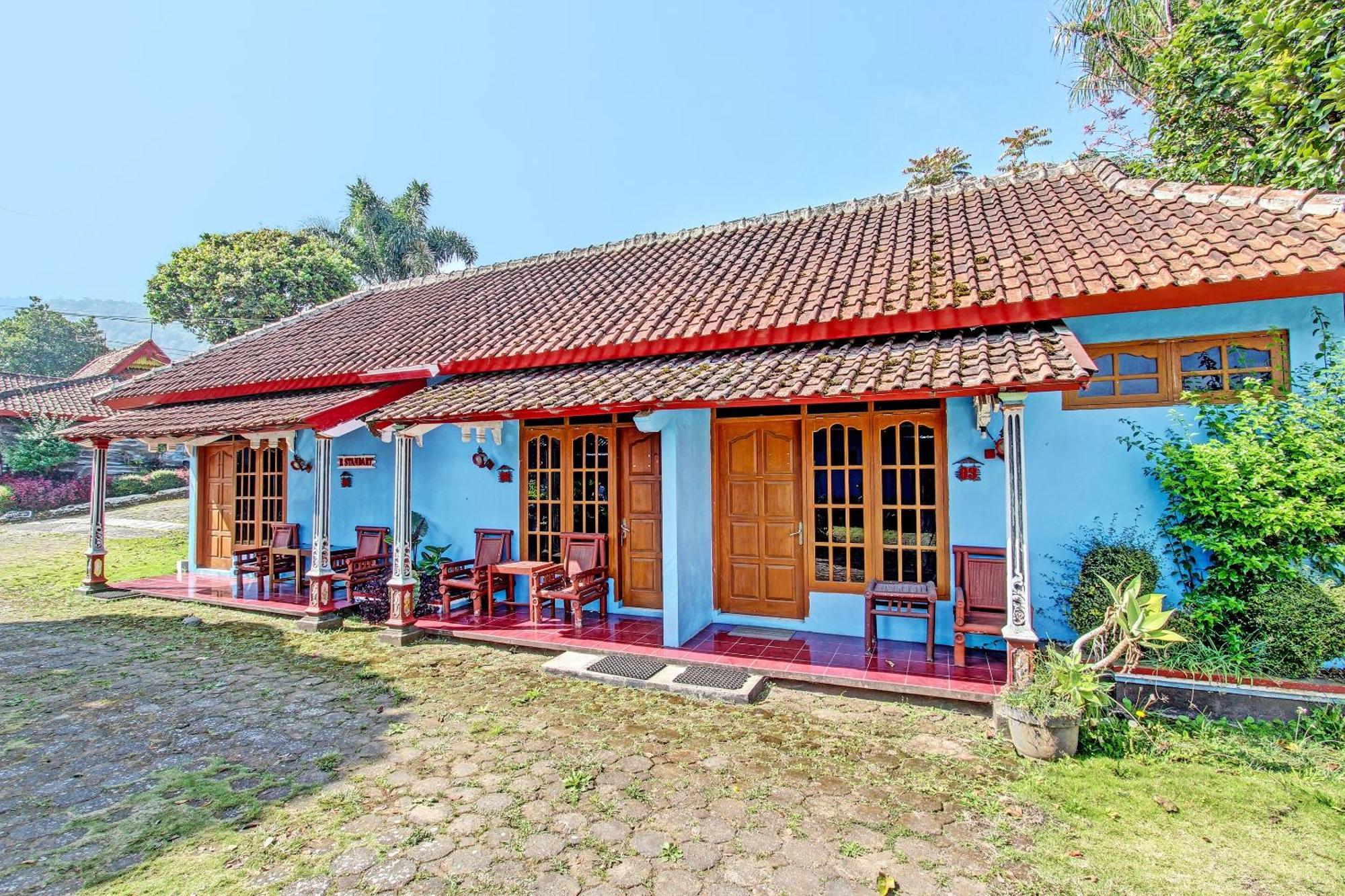 Hotel OYO 91644 Loka Hause Salatiga Exterior foto