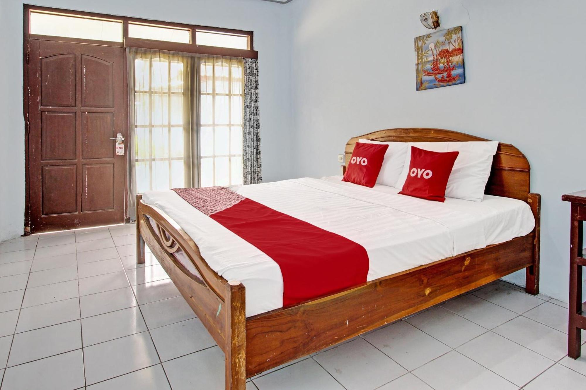 Hotel OYO 91644 Loka Hause Salatiga Exterior foto
